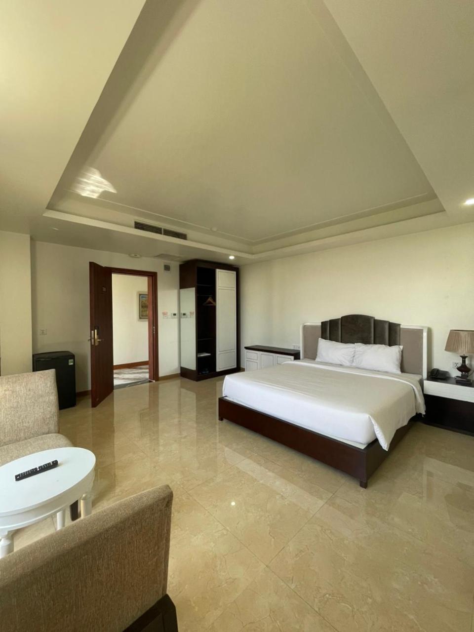 Lotus Hotel & Apartment Hai Phong Exterior photo